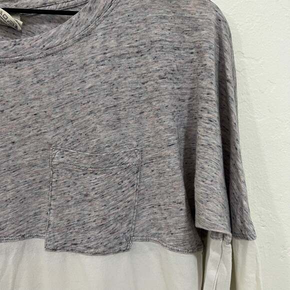 PINK Victoria's Secret Womens Top Size XS Gray White Colorblock Long Sleeve - Picture 2 of 6